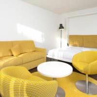 Large Comfort Superior One-Bedroom Apartment with Balcony