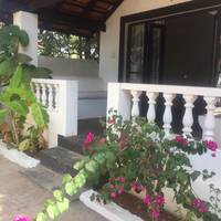 Bungalow with Garden View