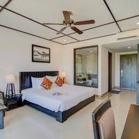Deluxe Double Room with Balcony and City View