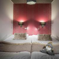 Premium igloo with alcove