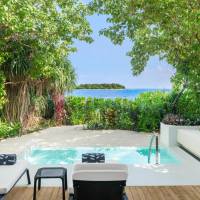 Deluxe Family Beach Villa with Pool Access, 2 Queen Beds