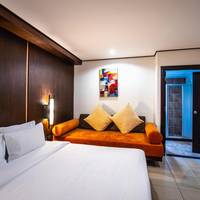One-Bedroom Suite with Sea View