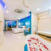 Grand Deluxe Sea View