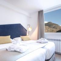 Superior Double or Twin Room with Mountain View
