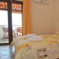 Studio (3 Adults)