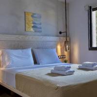 Two Bedroom Luxury Suite Inland View  outdoor Jacuzzi