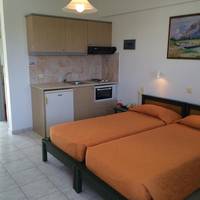 Studio (2 Adults)