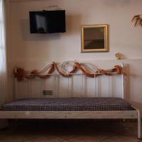 Studio (3 Adults)