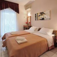 Studio (3 Adults)
