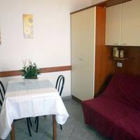 One-Bedroom Apartment with Balcony (4 Adults)