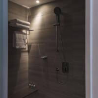 Wonderful, Guest room, 1 King