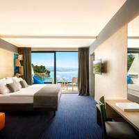 Superior Family Room with balcony and sea view