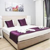 Double or Twin Room with Partial Sea View