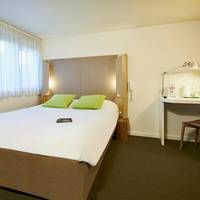Double Bed - Room Next Generation
