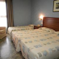 Family Room (2 Adults + 1 Child)
