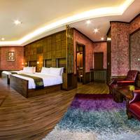 Quadruple Room (Free 1-Way Airport Transfer)