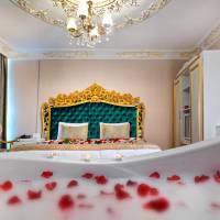 Deluxe Suite with Jacuzzi