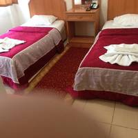 Economy Twin Room with Shared Bathroom