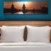 Queen Room with City View