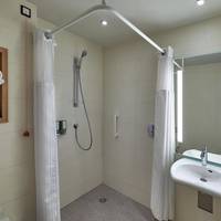 Queen Room - Disability Access