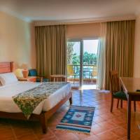 Standard Double Room with Garden View