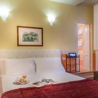 Single Room with Private External Bathroom