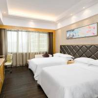 Guest room, 2 Double, City view