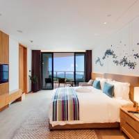 Panoramic Ocean View Suite  