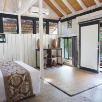 Double Room with Pool Access 