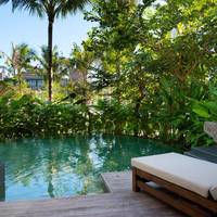 Grand Deluxe Lagoon Room