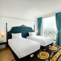 Deluxe Twin with Large Balcony and River view