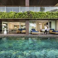Uma Pool Residence