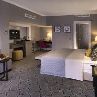 Deluxe Family Suite