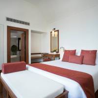 Villa with Spa Bath