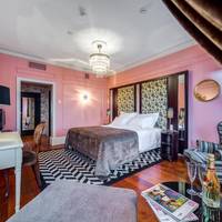 Superior Double Room with Street View