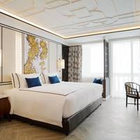Family Suite 1 King Bed and 2 Single Bed