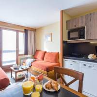 Standard One-Bedroom Apartment (5 People)