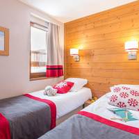 Standard Two-Bedroom Apartment (8 People)
