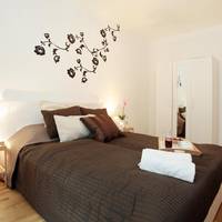 Superior One-Bedroom Apartment