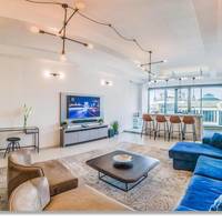 Deluxe LOFT  Suite
