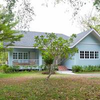 2-Bedroom Cottage (1 Bathroom)