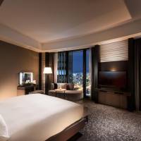 King Executive Corner Suite Room