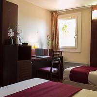 Triple Room (1 Double Bed + 1 Single Bed)