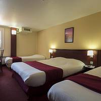 Quadruple Room with 1 Double Bed and 2 Single Beds