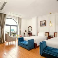 Deluxe Twin Room with Bathtub 