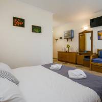 Studio (3 Adults)