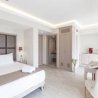 Deluxe Room with Panoramic Sea View