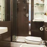 Double Room for Single Use
