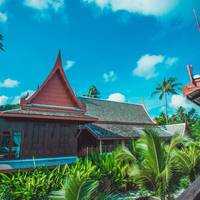 Family Villa with Shared Pool