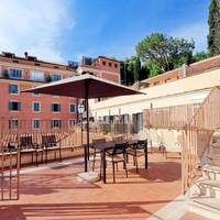 Deluxe One-Bedroom Apartment with Terrace - Split Level